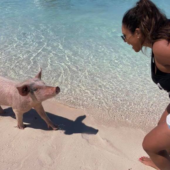 Meet your Posher, Nicola - Picture 1 of 1